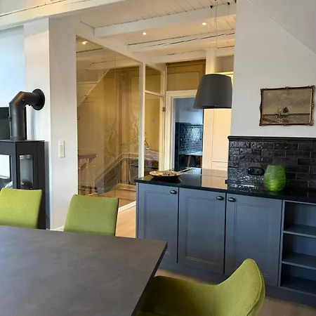 Vakantiehuis Commandeur-huus 3 *